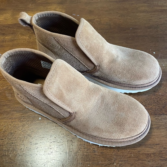 NWT Ugg Pull on Boot in Chestnut - Picture 2 of 4